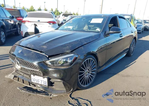 2024 Mercedes-Benz C 300 z USA, uszkodzony, nr VIN W1KAF4GBXRR170477